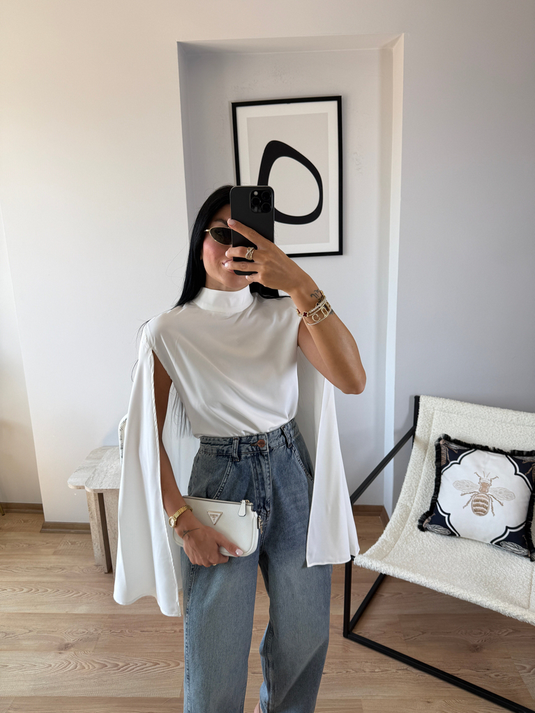 PELERİN MODEL DİK YAKA BEYAZ BLUZ