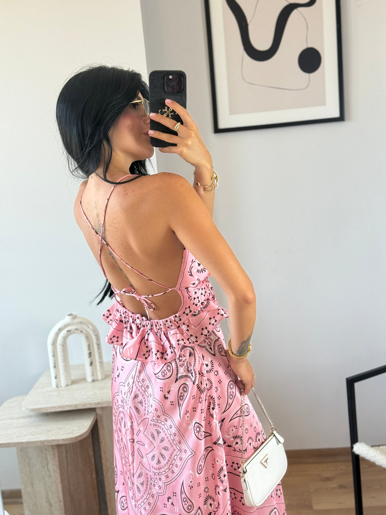 PEMBE DESENLİ SATEN DEKOLTELİ ELBİSE
