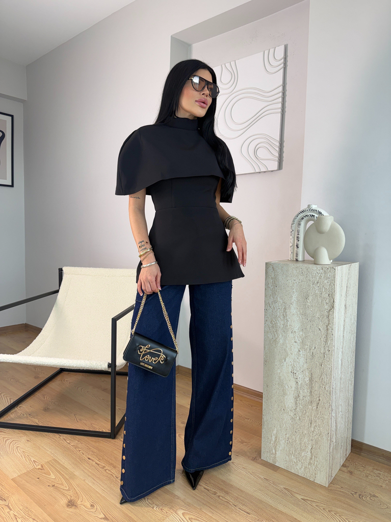 SİYAH PELERİN YAKA DETAYLI STRAPLEZ BLUZ