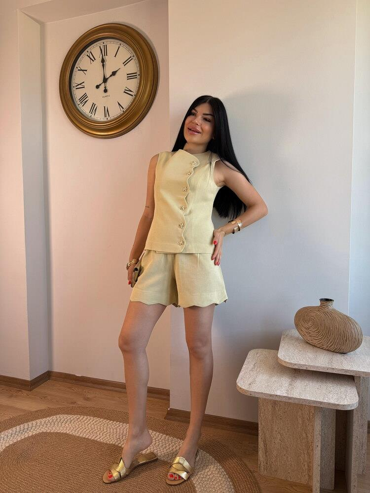 YAĞ YEŞİLİ KETEN DENİZ KABUĞU GOLD DÜĞME DETAYLI YELEK ŞORT TAKIM