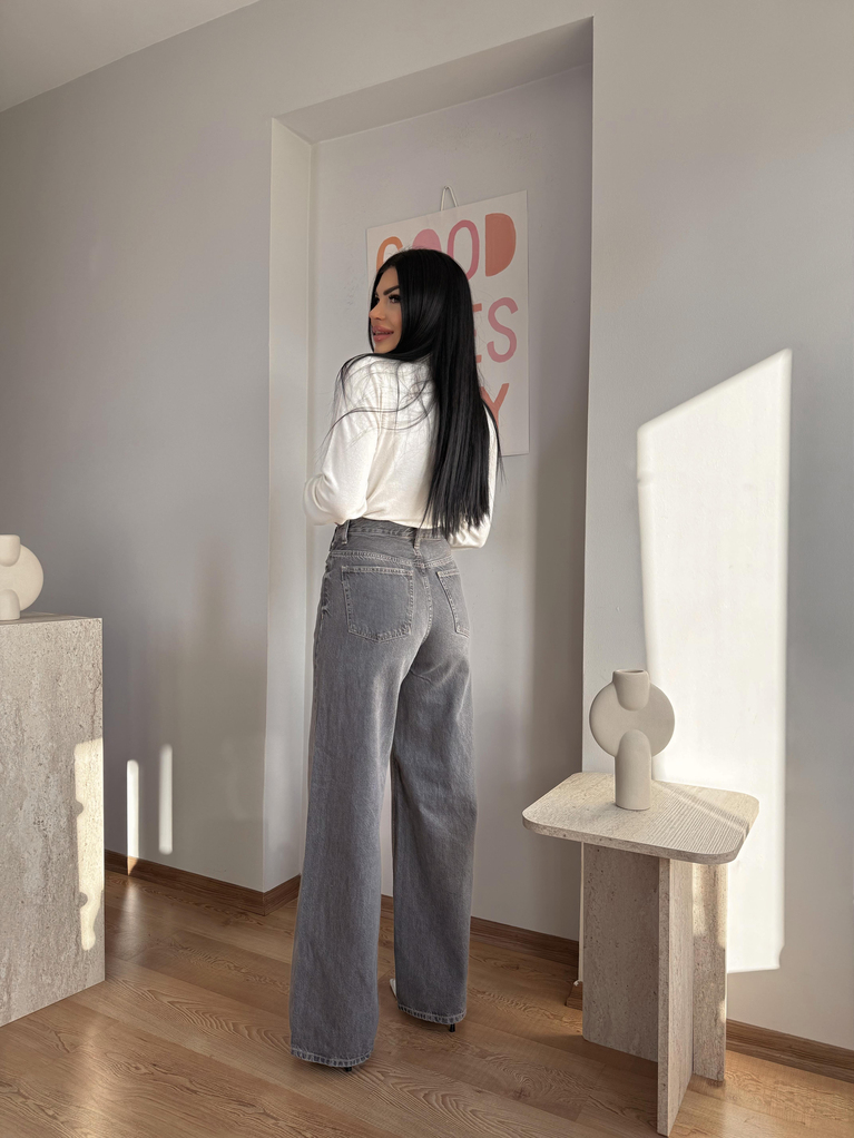 YÜKSEK BEL GRİ BEL DETAYLI JEAN 
