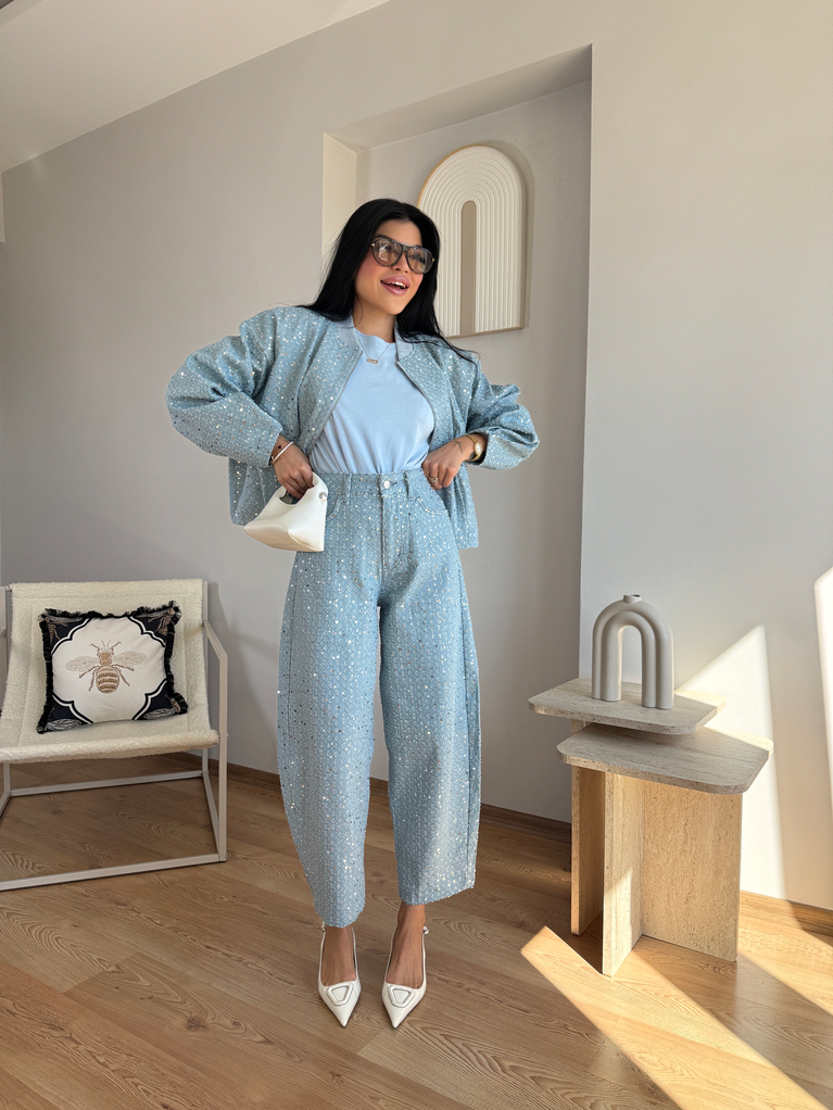 AÇIK MAVİ PULLU KUMAŞ İÇİ ASTAR DETAYLI BALON PANTOLON (yüksek bel)