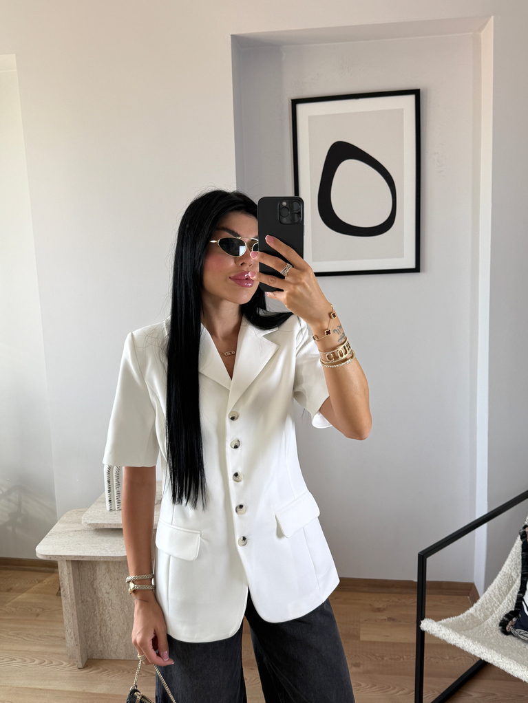EKRU DÜĞME DETAYLI KISA KOLLU CEKET BLUZ