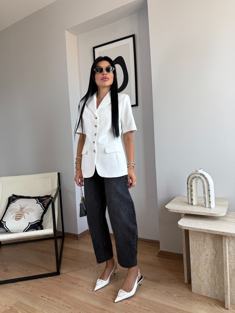 EKRU DÜĞME DETAYLI KISA KOLLU CEKET BLUZ
