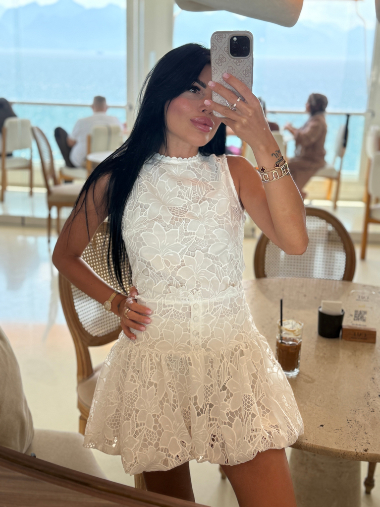 İPKYOL MODEL FİSTO TASARIM BRODE BALON ELBİSE 