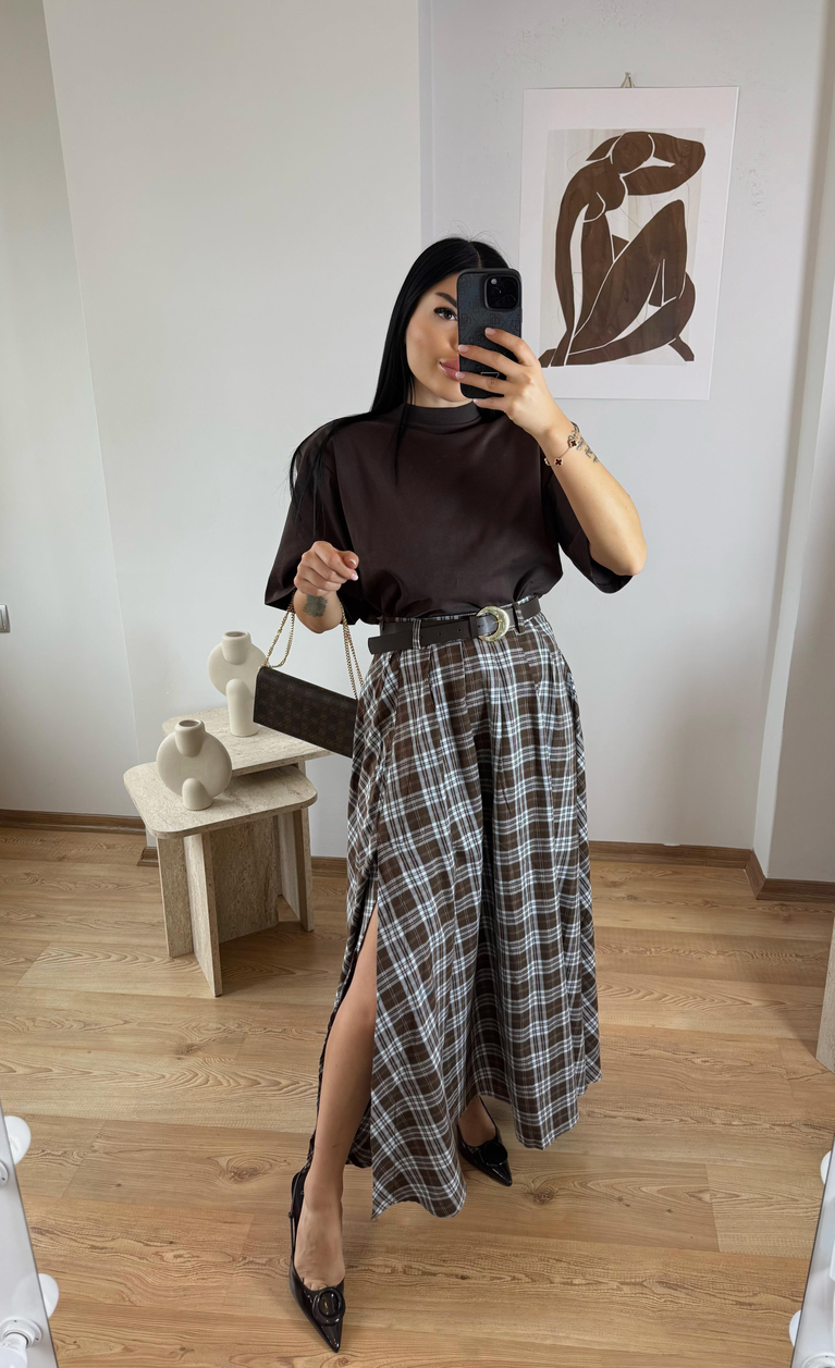 KAHVE EKOSE DESENLİ KEMERLİ ETEK 
