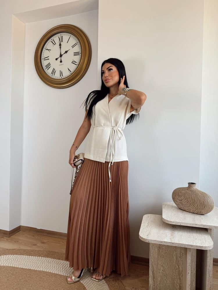 KETEN KRUVAZE ÜST ETEĞİ KAHVE PİLİSELİ TASARIM ELBİSE