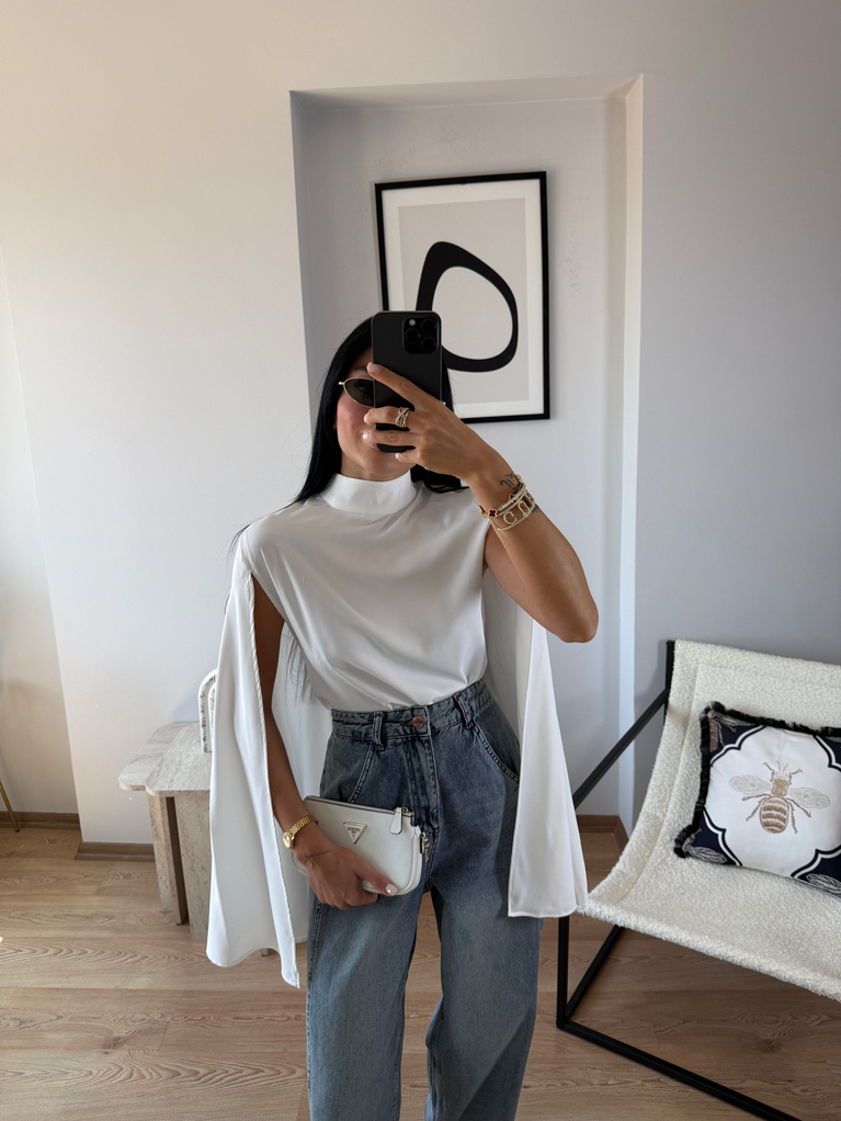 PELERİN MODEL DİK YAKA BEYAZ BLUZ