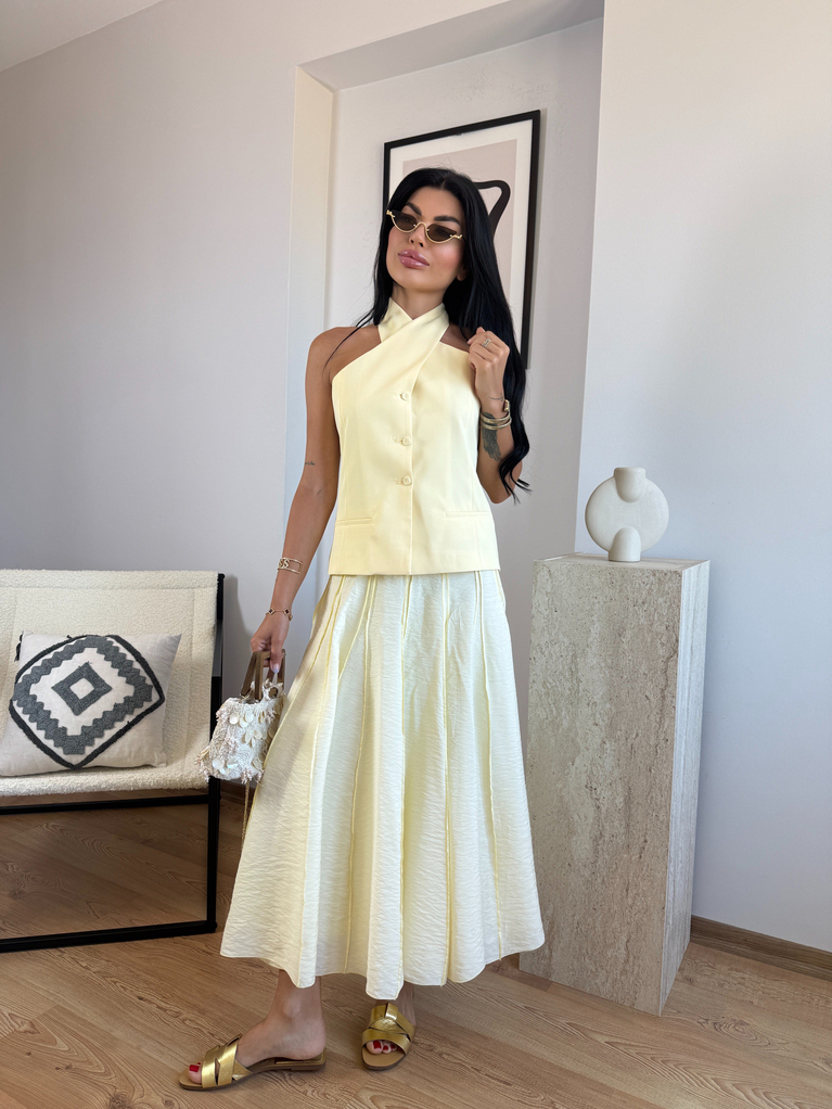 SARI HALTER YAKA DETAYLI SIRT DEKOLTELİ YELEK