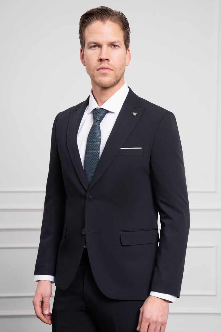 Morven Erkek Lacivert Basic Slim Fit Sivri Yaka Takım Elbise