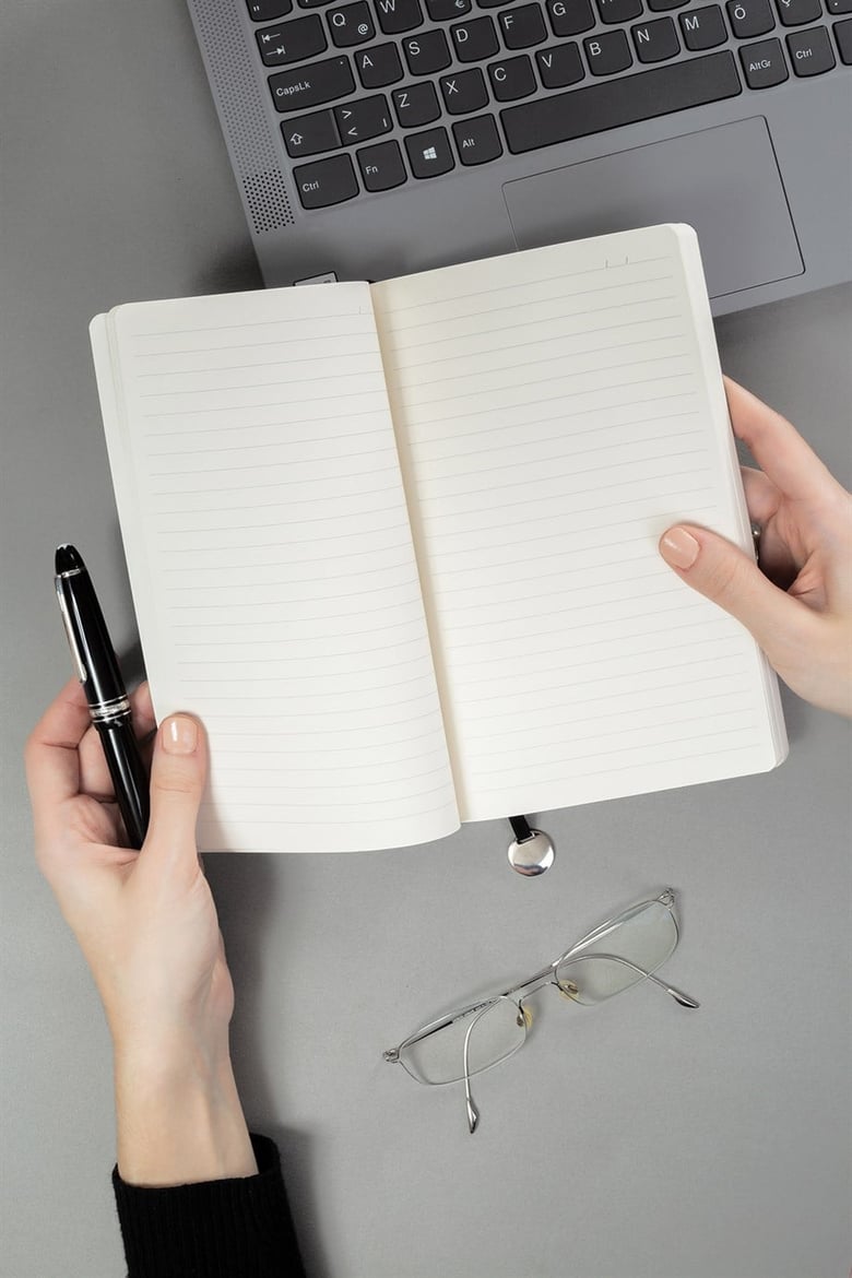 Büyük Boy Siyah Deri Defter 13 x 21 Çizgili