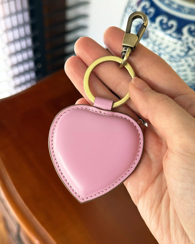 Düz Deri Kalp Anahtarlık Açık Pembe