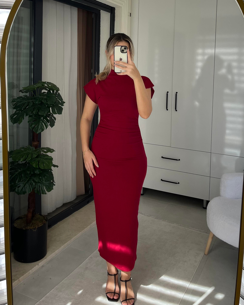 BORDO DRAPELİ MİDİ BOY ELBİSE