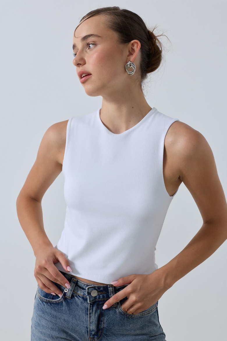 Beyaz Kolsuz Basic T Shirt