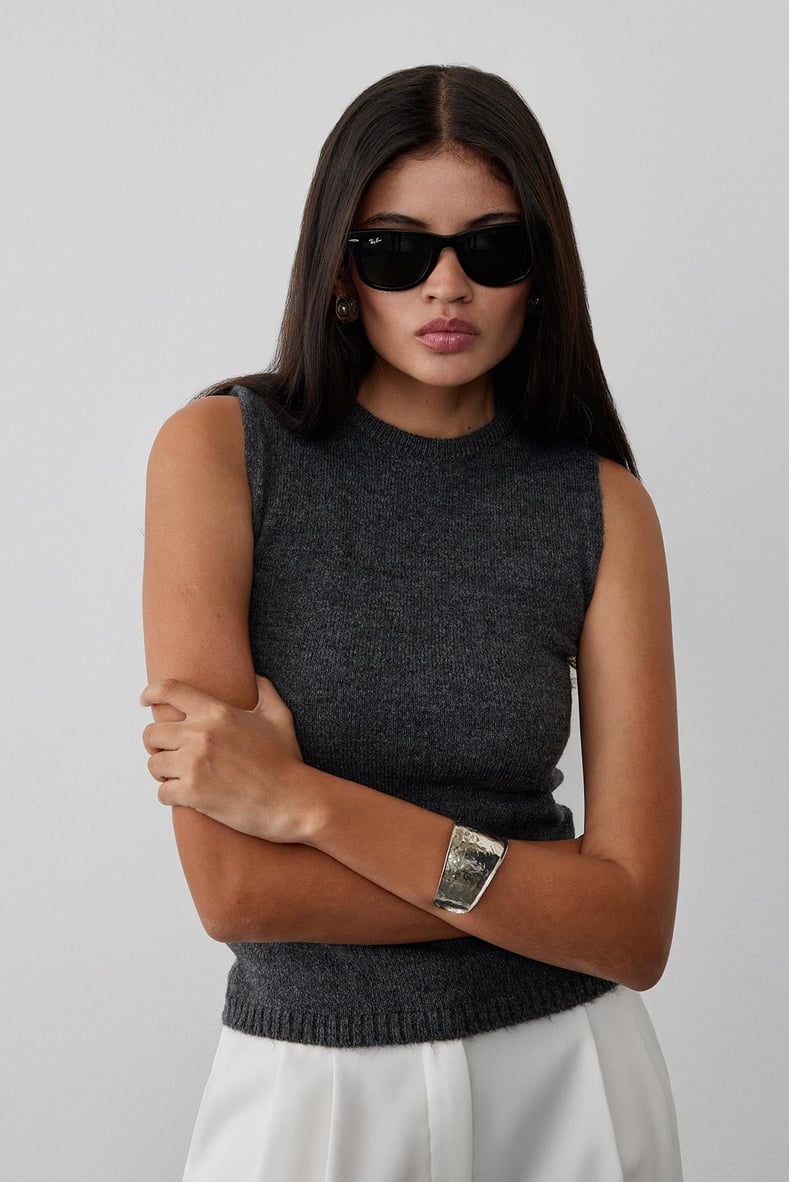 Smoky Isa Round Neck Knit Sweater