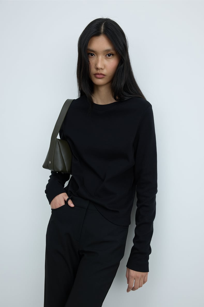 Rumi Basic Long-Sleeve T-shirt