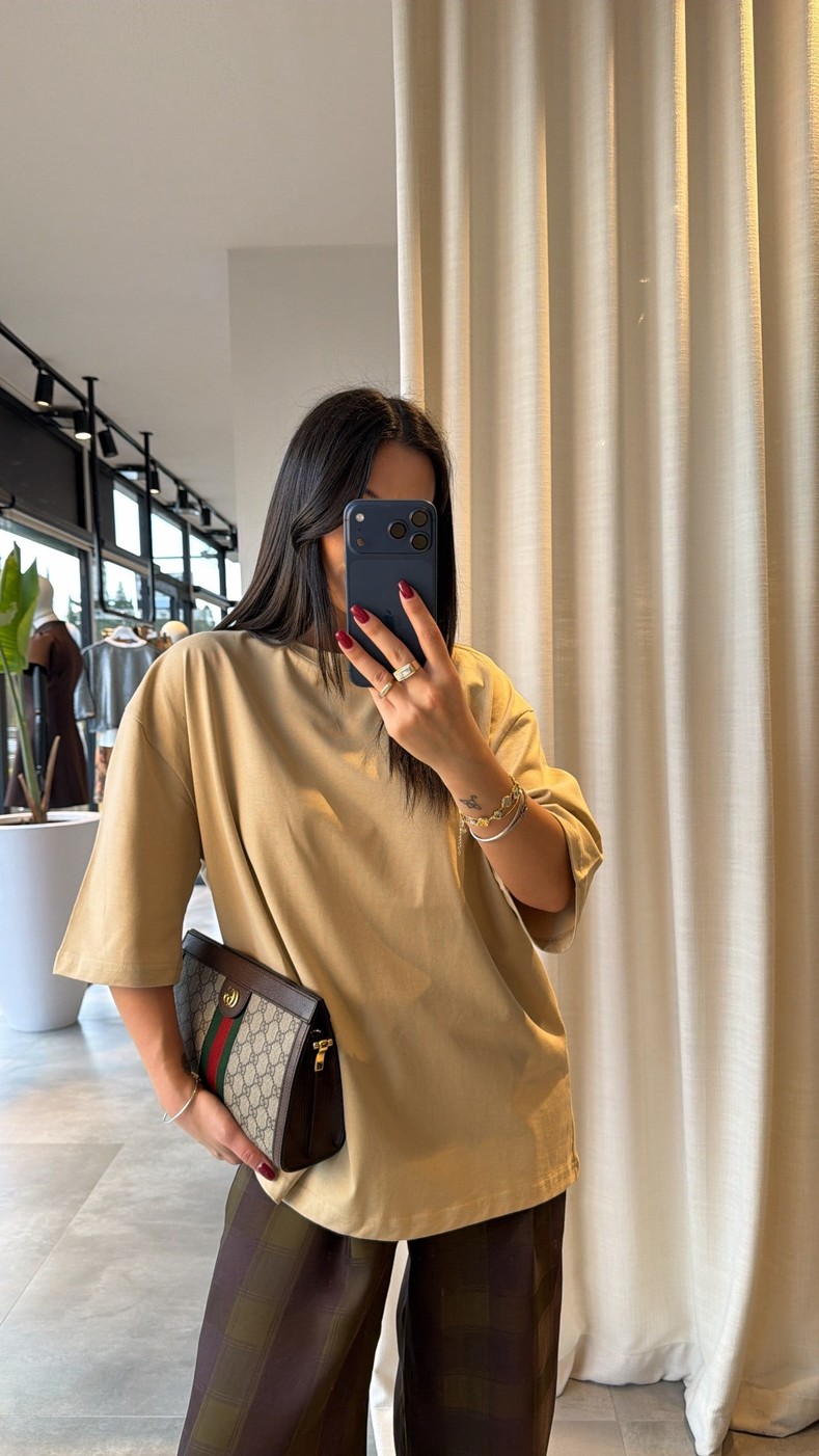 Caramel Paisley T-shirt