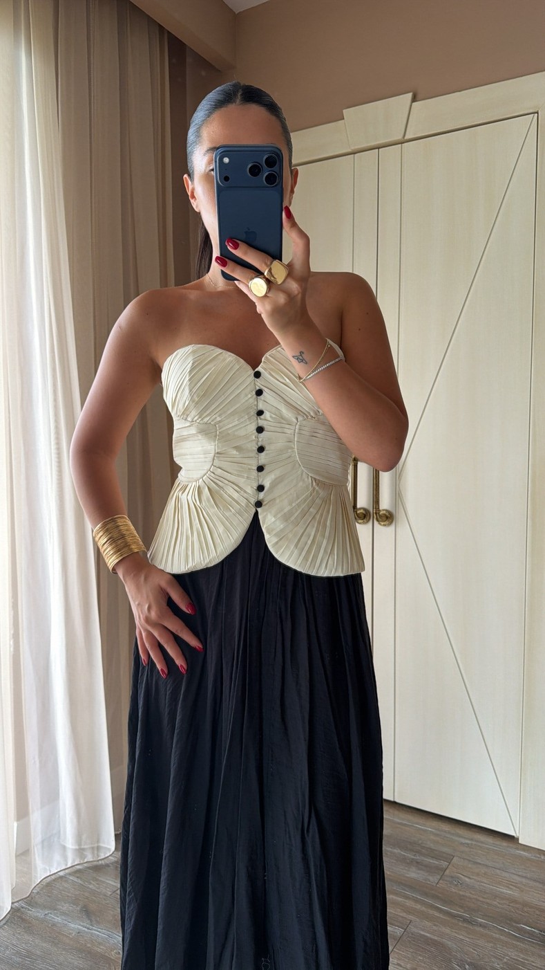 Ekru Pernille Büstiyer 