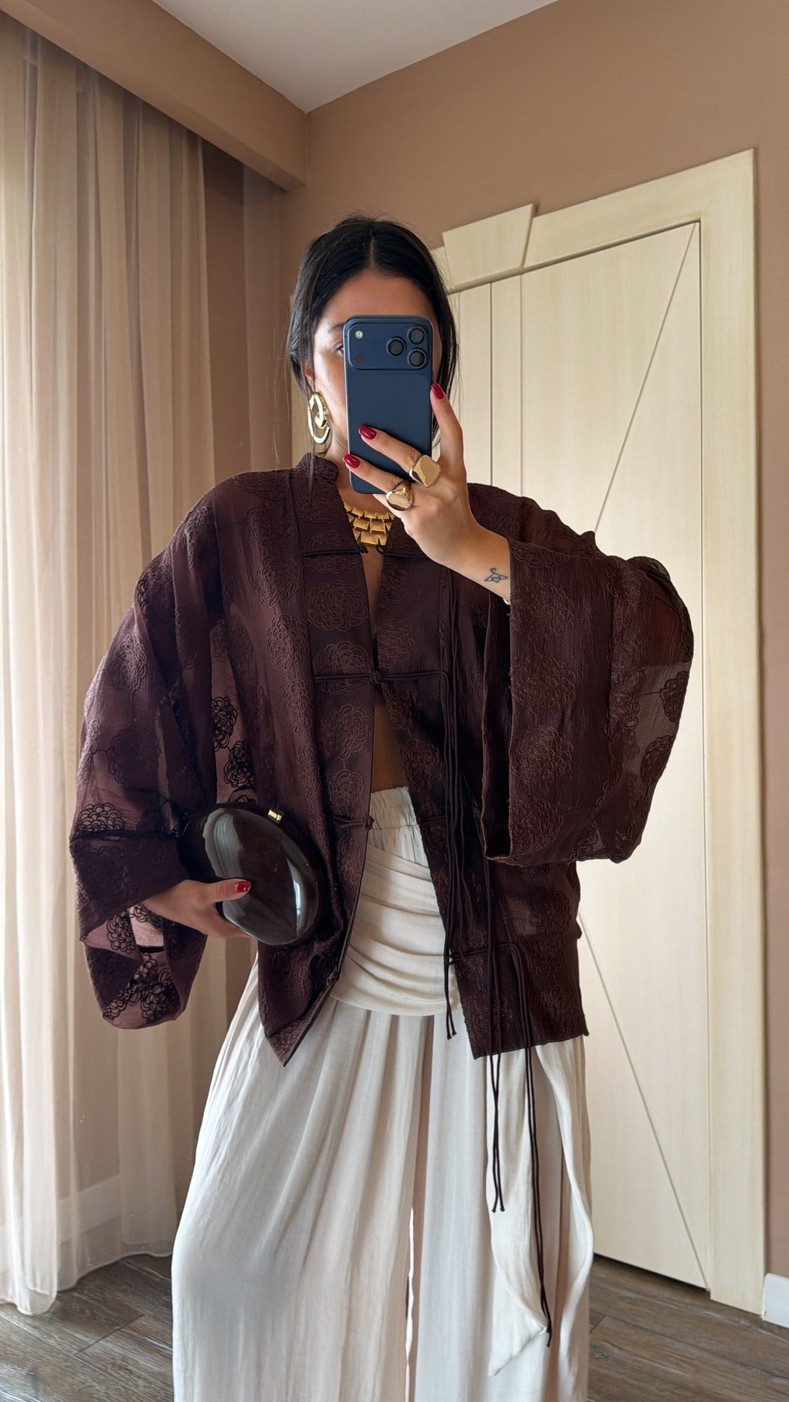 Kahve Yuè Kimono 