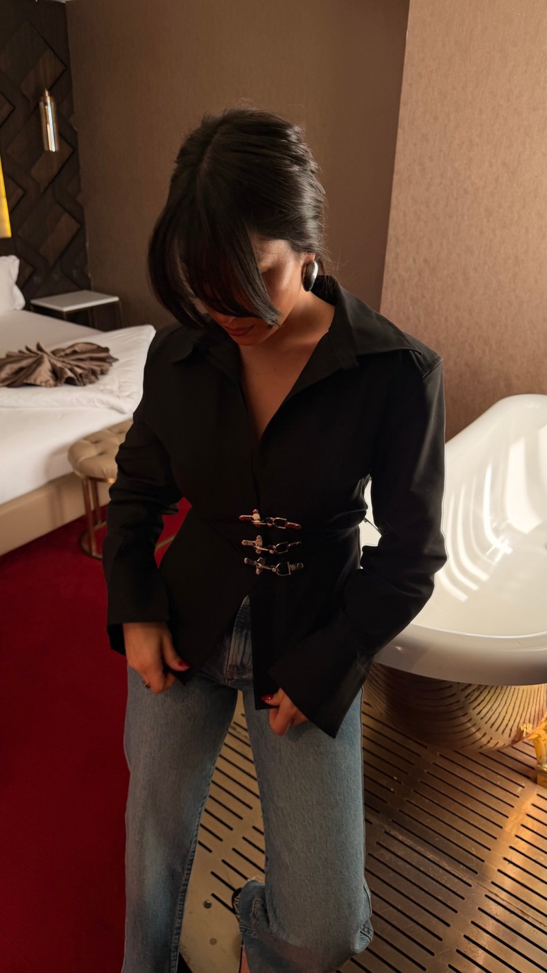 Siyah Estrella Gömlek