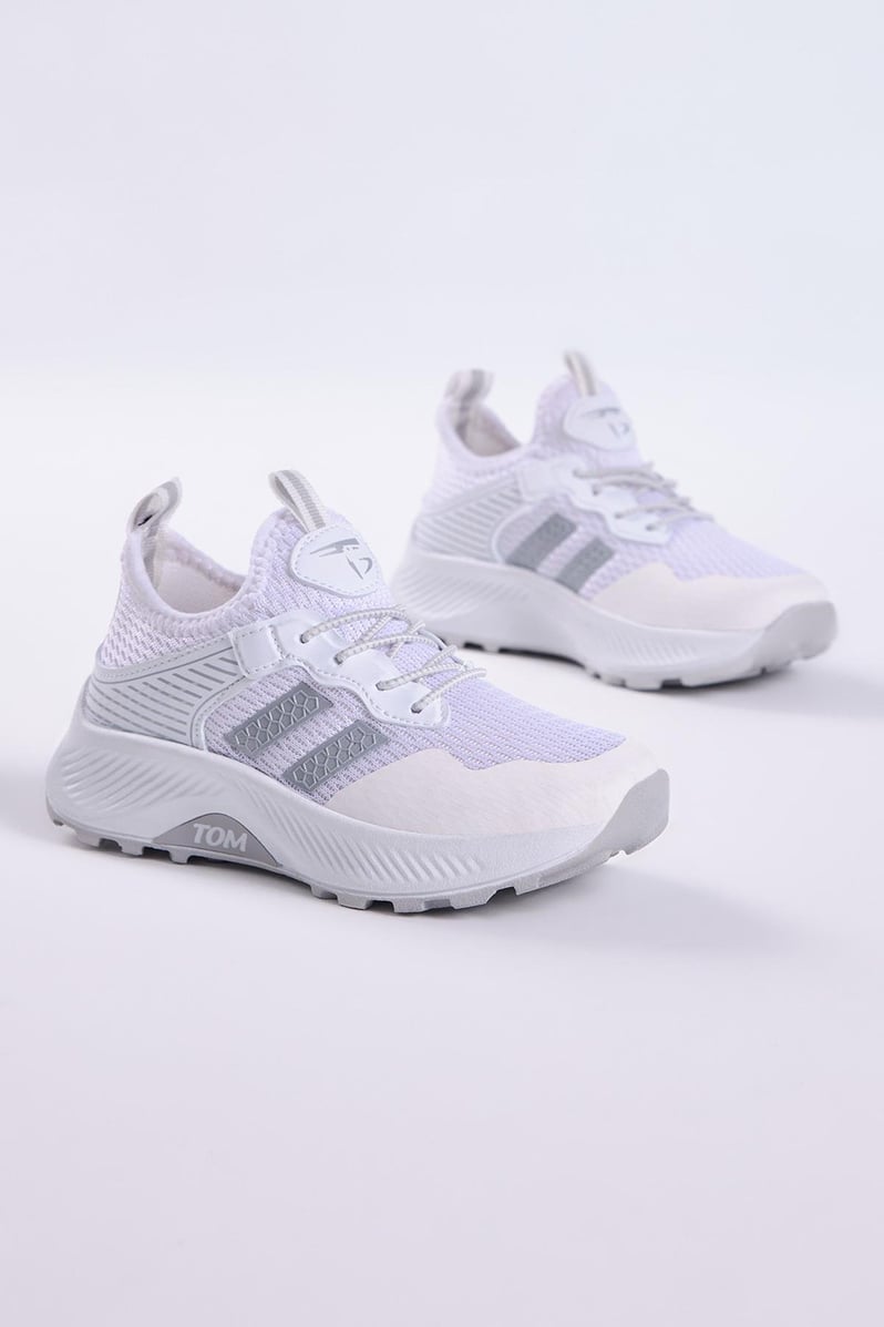 Rahat Kalıp Nefes Alabilen Kumaş Bağcıklı Çocuk Unisex Beyaz Gümüş Spor Ayakkabı TBTMKD015