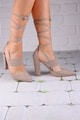 Bilekten Bağlı İpli Stiletto