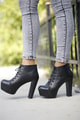 Bot/ Bootie
