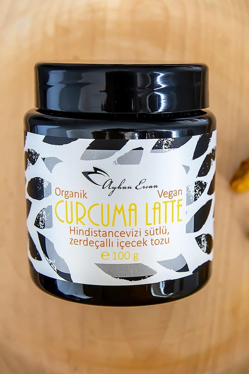Organik Vegan Zerdeçallı İçecek Tozu (Altın Süt Karışımı) 100 G