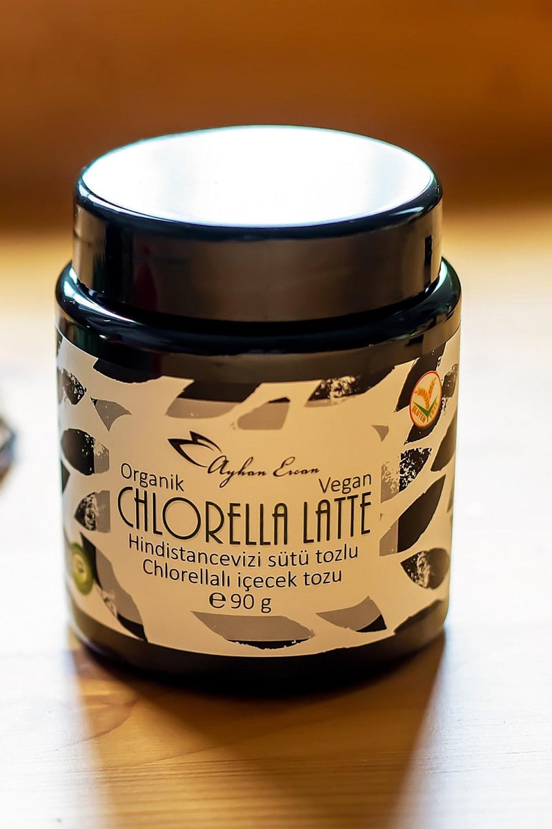 Vegan Hindistan Cevizi Sütlü Chlorella İçecek Tozu 90 G