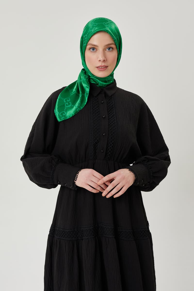 Benetton G Desen Parlak Jakar Eşarp · görsel 2