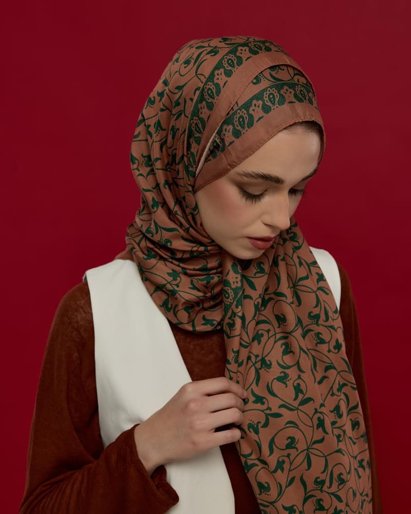 Bronz Şafak & Orman Yeşili Lale Bahçesi Desen Şal - 20 · görsel 3