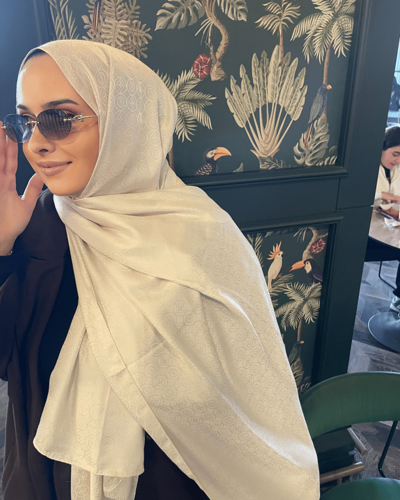 Ekru Luxe Desen Jakar Şal · İpeksi Jakar · görsel 2