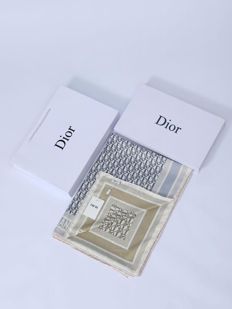 İthal Buz Mavi & Gold CD Desen Twill İpek Şal · görsel 6