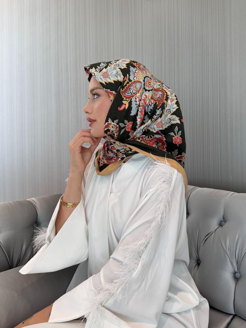 İthal Gold & Siyah E 3 Yün Kaşmir Eşarp · görsel 2