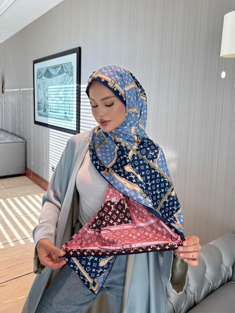 İthal Lacivert & Bordo LV Desen Twill İpek Şal · görsel 2