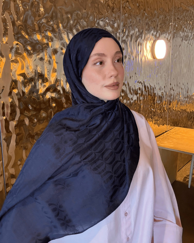 Lacivert Nova Desen Jakar Şal · İpeksi Jakar · görsel 2