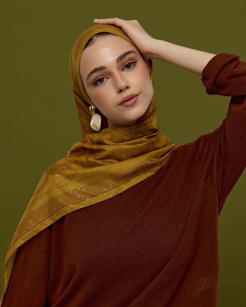Saf Altın & Tarçın Rüzgarı Hürrem Desen Şal - 32 · görsel 2