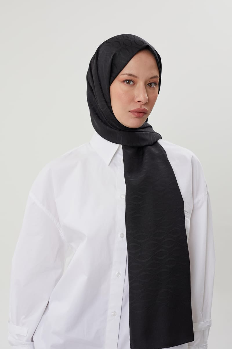 Siyah Shine Desen Jakar Şal · İpeksi Jakar · görsel 4