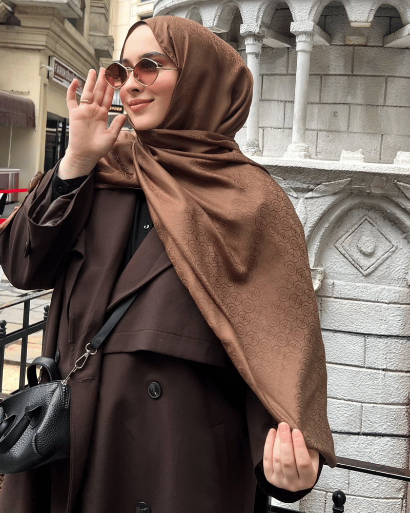 Tozlu Kahve Luxe Desen Jakar Şal · İpeksi Jakar · görsel 2