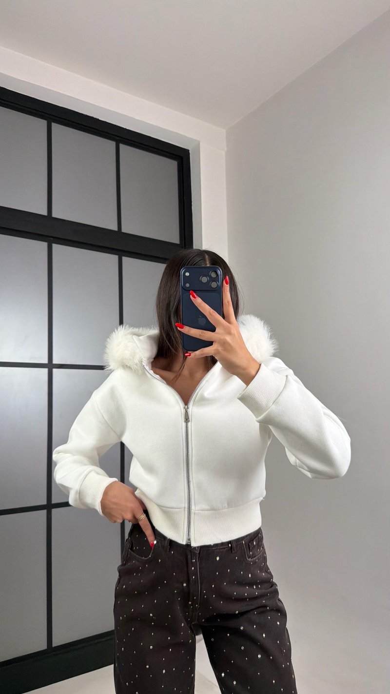 Beyaz Kürk Yakalı Şardonlu Premium Sweatshirt GAUS-00959