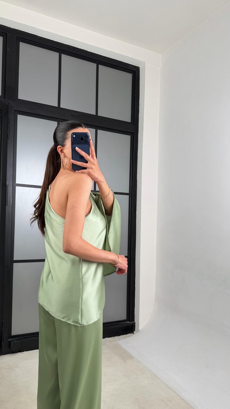 Yeşil Yarasa Kol Bluz Beli Lastikli Pantolon Saten Takım GAUS-01528