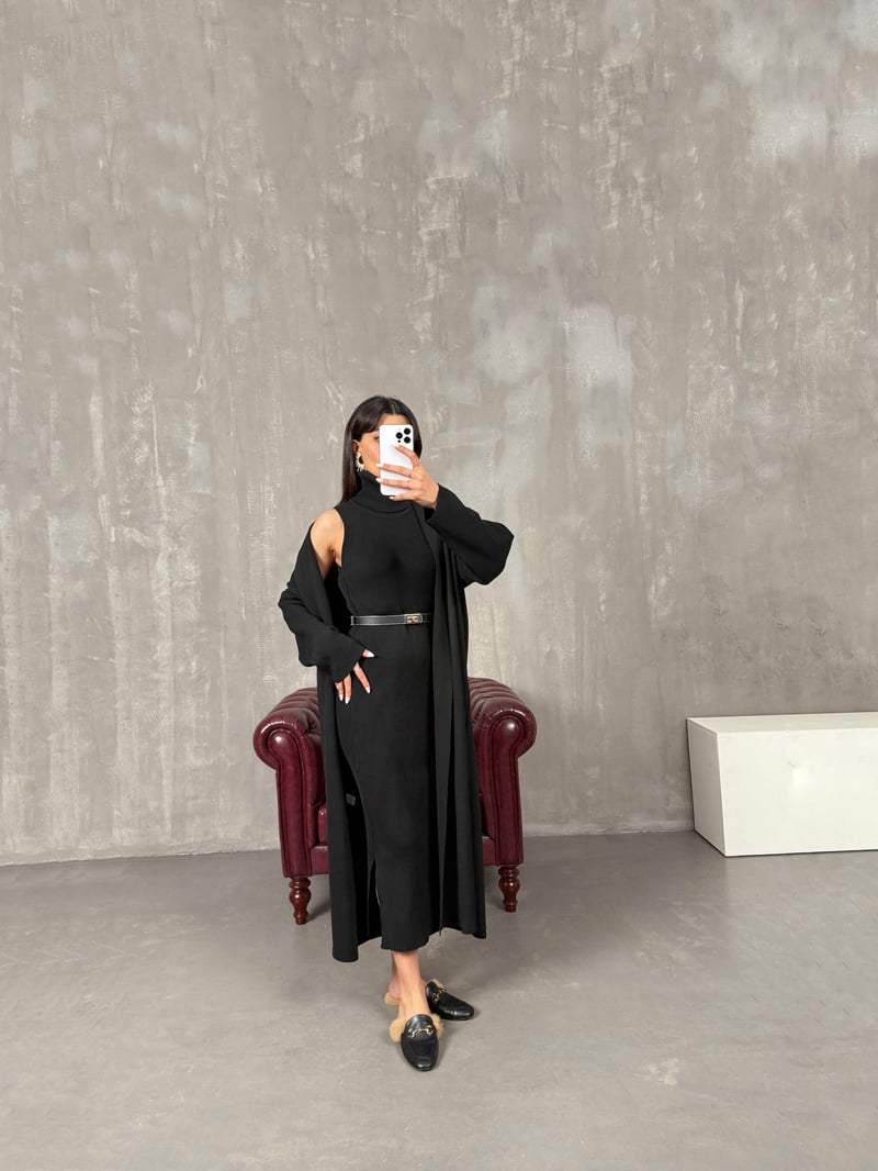 Sores Siyah Balıkçı Yaka Yandan Yırtmaçlı Elbise Triko Hırka İkili Takım