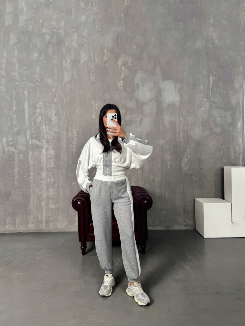 Wake Beyaz Gri Pinterest Şardonsuz Üç İplik Takım
