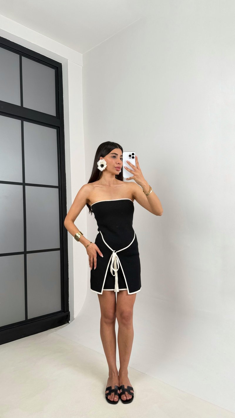 Siyah Bağlama Detaylı Straplez Triko Mini Elbise Gaus00543
