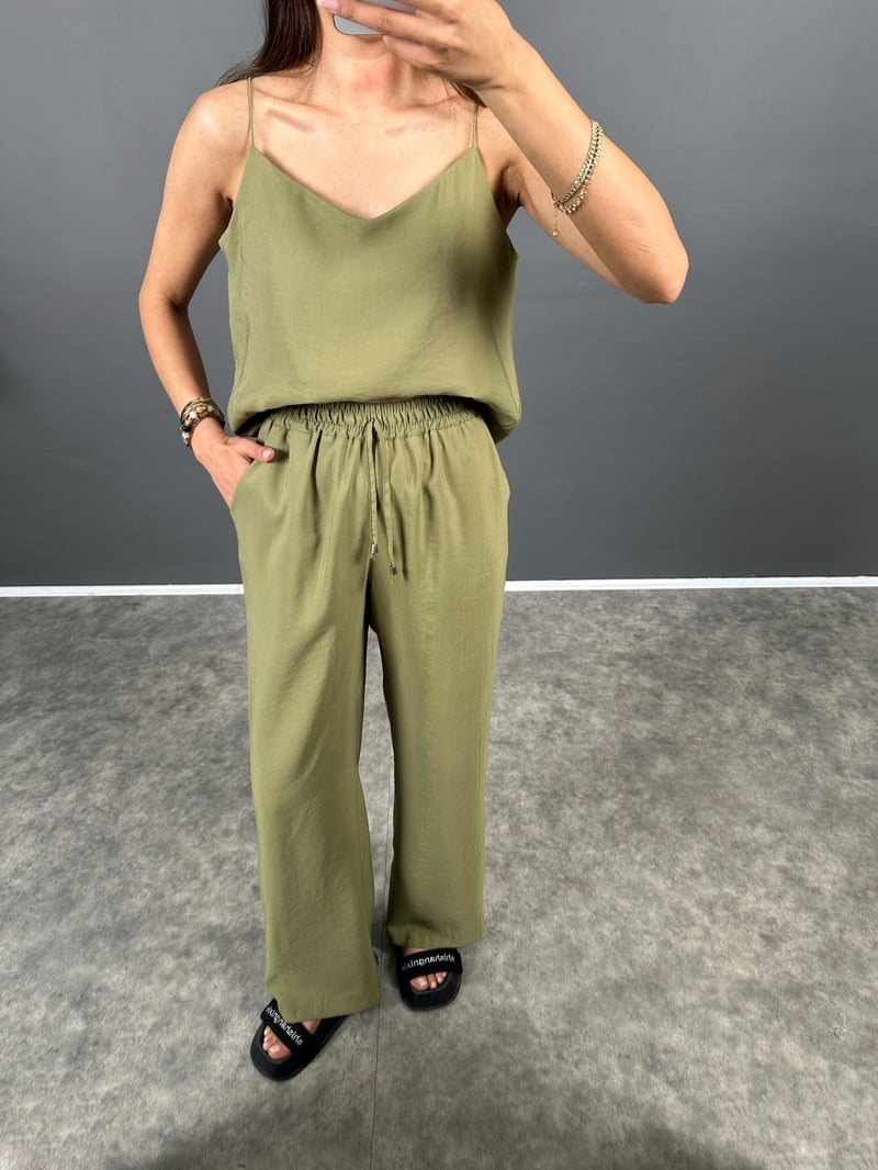 Lily Haki Tensel Askılı Bluz Pantolon İkili Takım