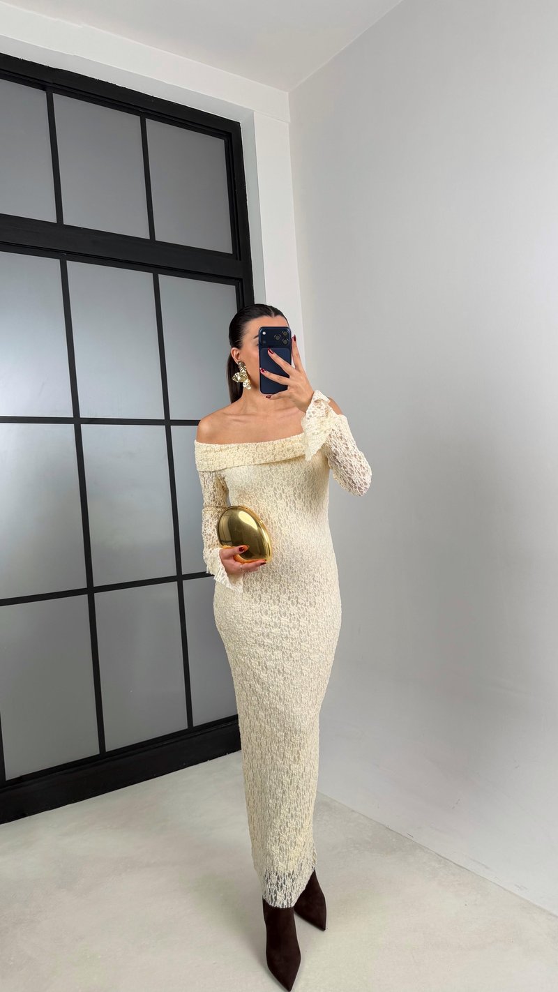 Krem Madonna Yaka Dantelli Astarlı Elbise GAUS-00664