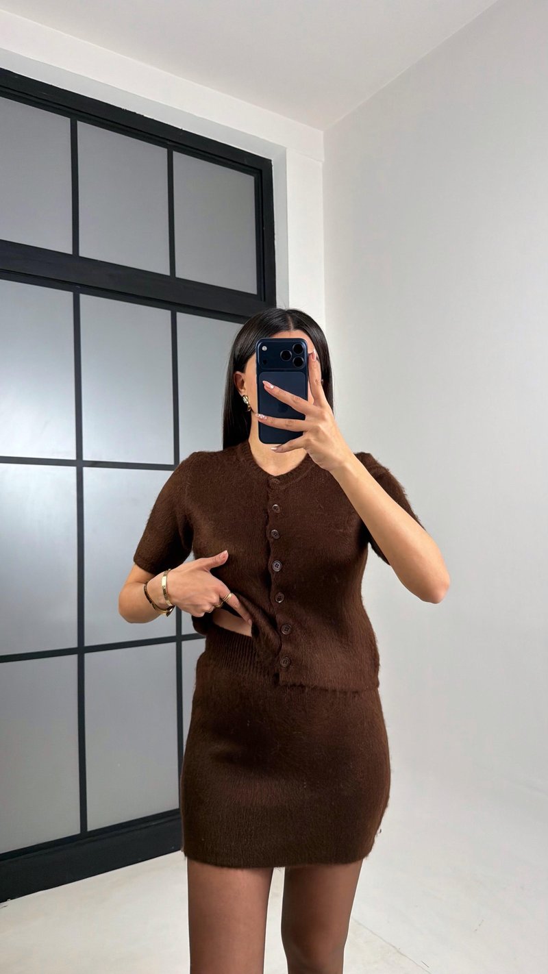 Kahve Kısa Kol Düğmeli Bluz Beli Lastikli Etek İkili Triko Takım GAUS-00822