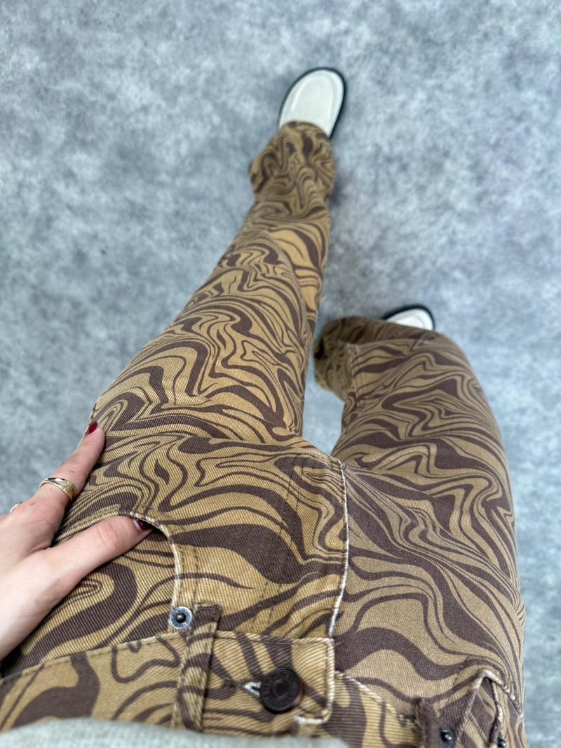 Yoko Kahve Desenli Denim Pantolon