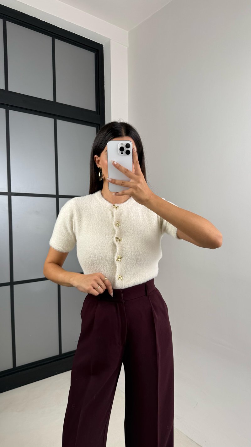 Ekru Fiyonk Düğmeli Yumuşak Dokulu Triko Hırka GAUS-00145