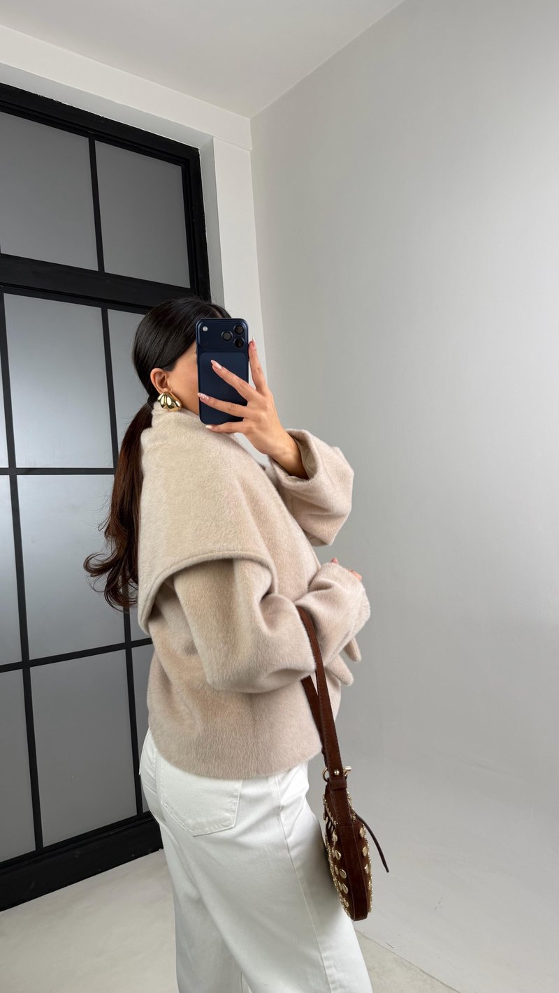 Taş Fiyonk Düğmeli Astarlı Şal Detaylı Kaşe Ceket GAUS-00885